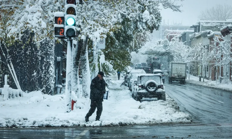 Un premier manteau blanc pèse sur le Québec et provoque des pannes de courant