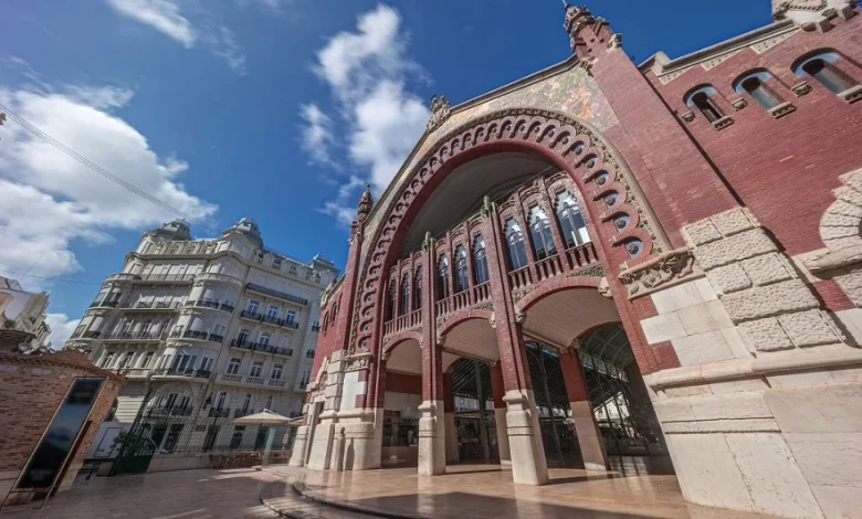 Una muestra gratuita invita a conocer el gran legado arquitectónico de Francisco Mora en Valencia