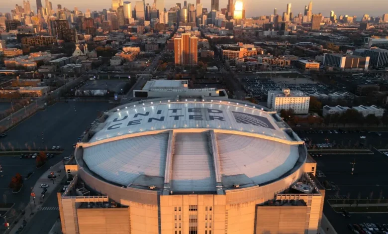 United Center Game Returns: Illinois’ history in Chicago
