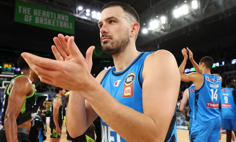 United hit back to win Throwdown 30