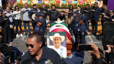 Uruapan Mayor Carlos Manzo shot, killed during Day of the Dead appearance, President Sheinbaum rules out changes in security