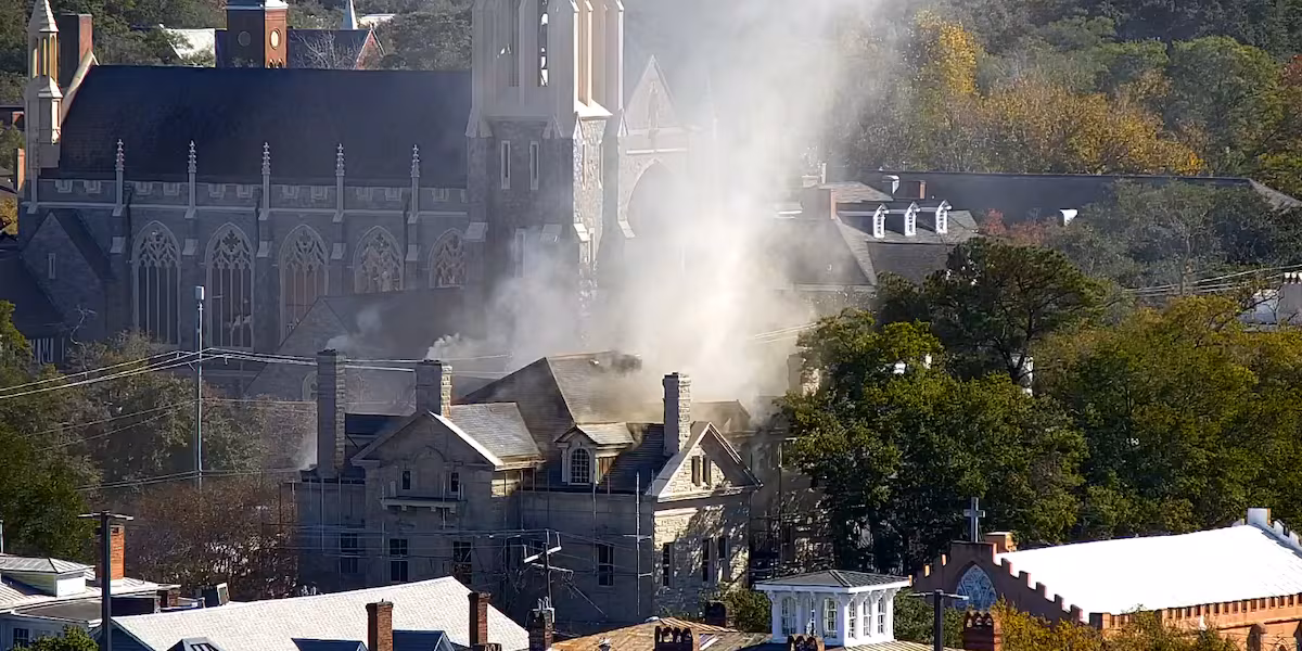 VIDEO: Historic building in downtown Wilmington on fire