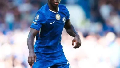 (VIDEO) Moisés Caicedo fue expulsado en el Chelsea vs. Arsenal por la Premier League