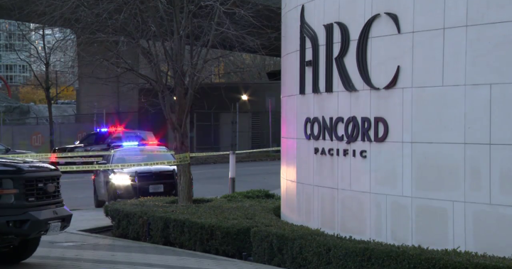 Vancouver police confirm 8-year-old girl died after fall from Yaletown balcony