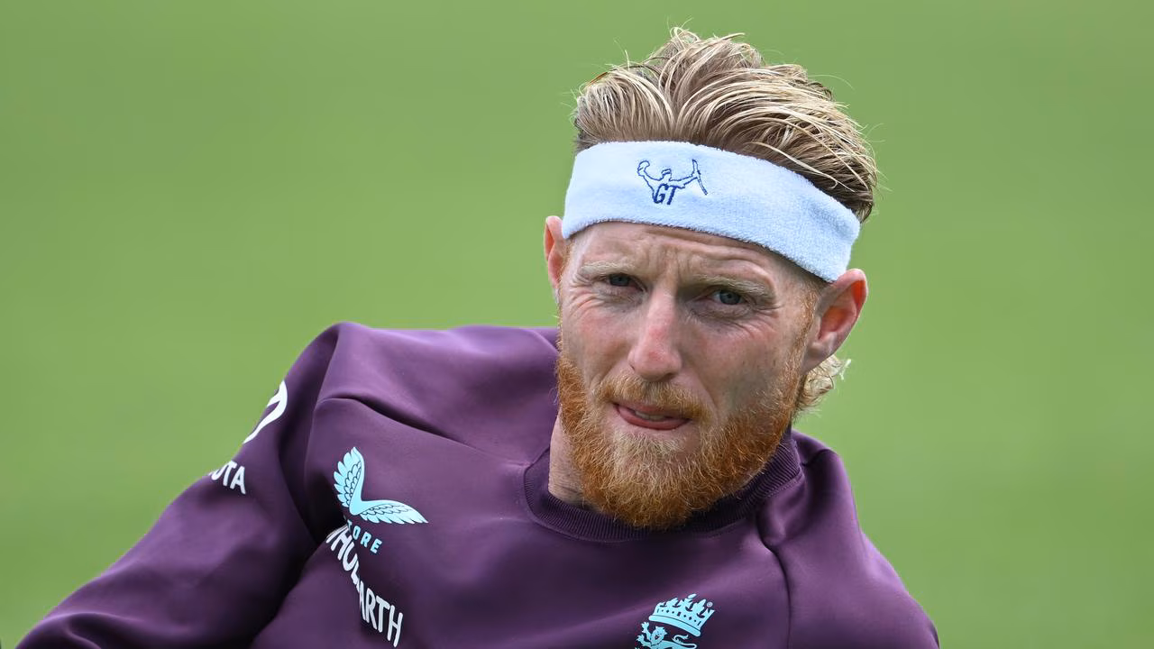 Vaughan calls out huge England ‘risk’ as fellow great says Ashes move ‘borders on arrogance’