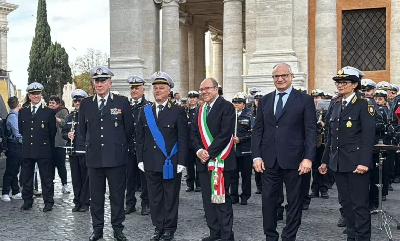 Verdone sindaco a Gualtieri: "Adesso ti comando"