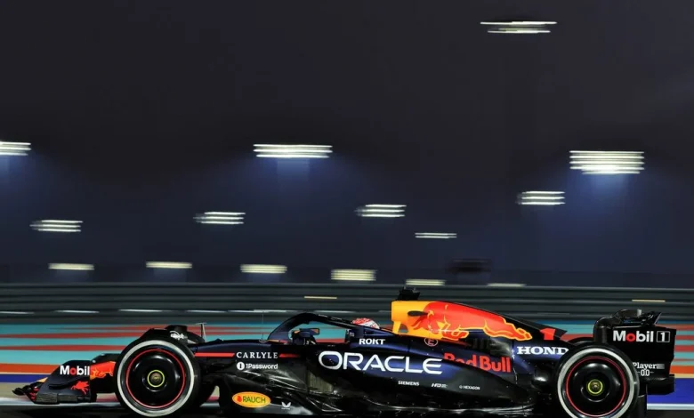 Verstappen hunts Norris down after quickly dispatching Alonso and Tsunoda