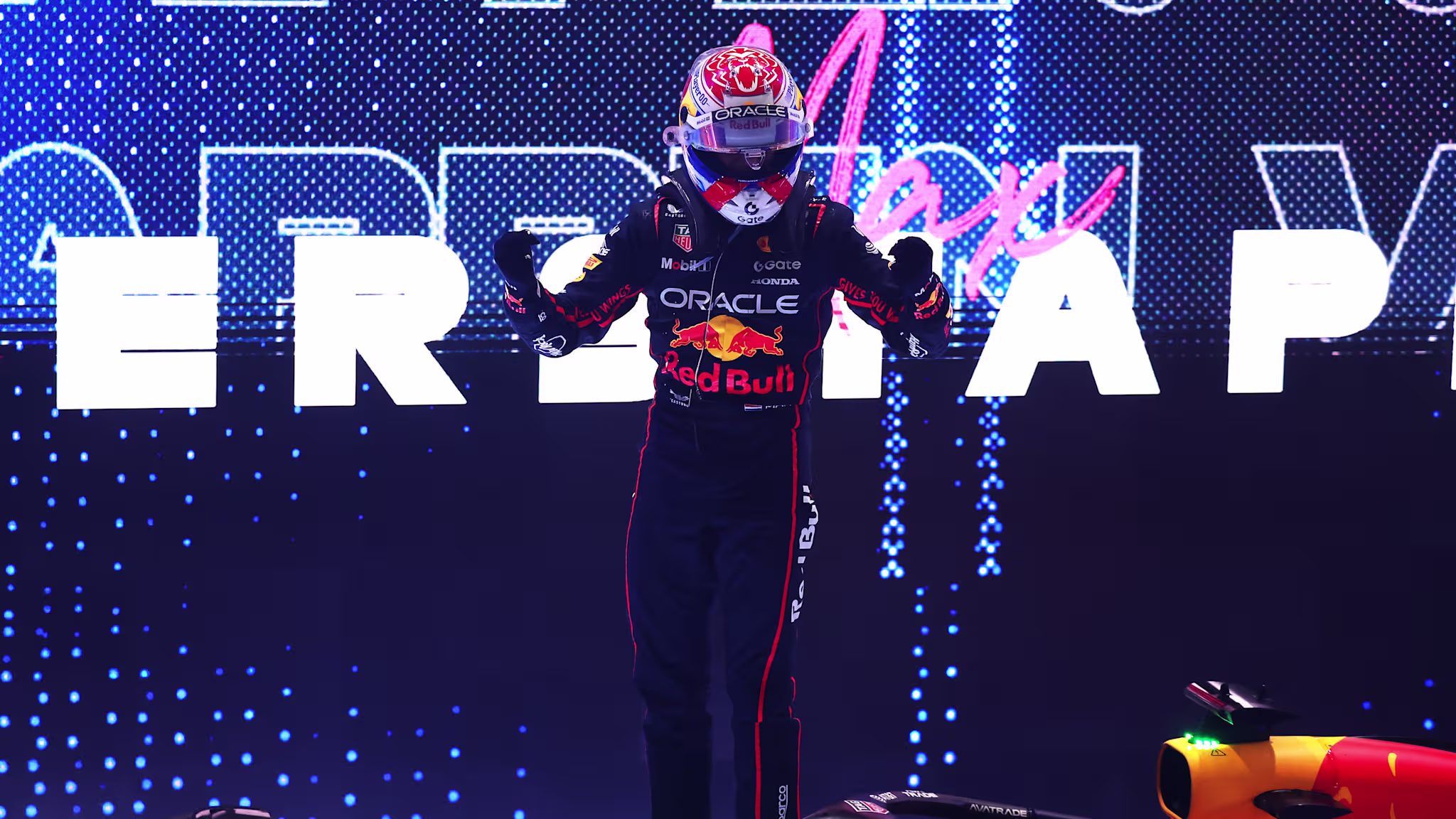 Verstappen wins Qatar GP as title battle goes to Abu Dhabi with Piastri second and Norris only P4
