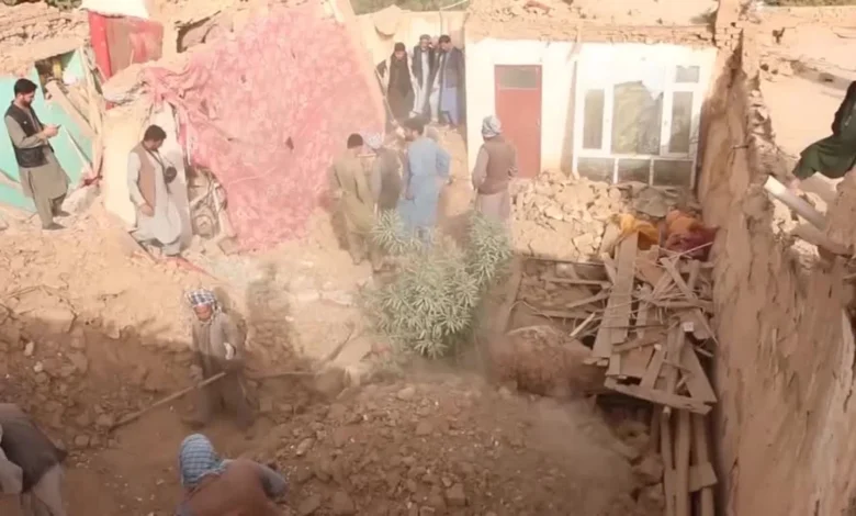 Video: Afghans dig through rubble after deadly quake strikes country's north