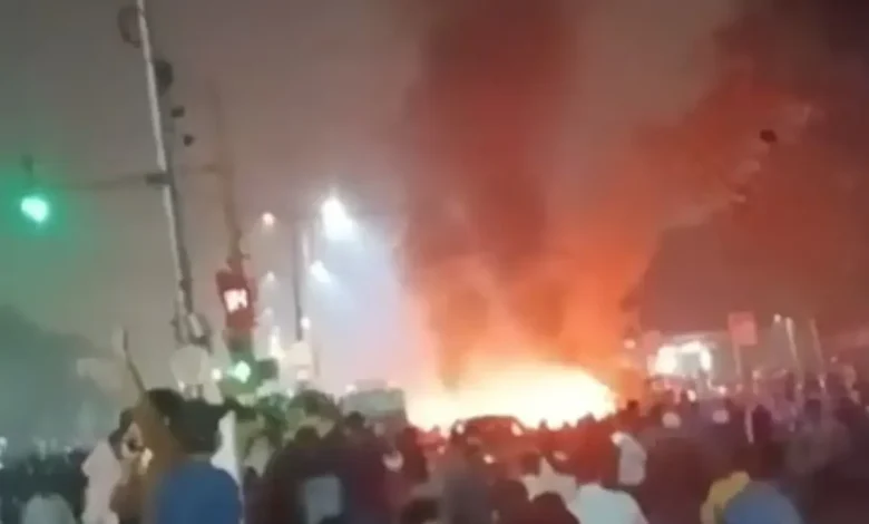 Video: Fire Rages, Chaos After Blast In Car Near Delhi's Red Fort