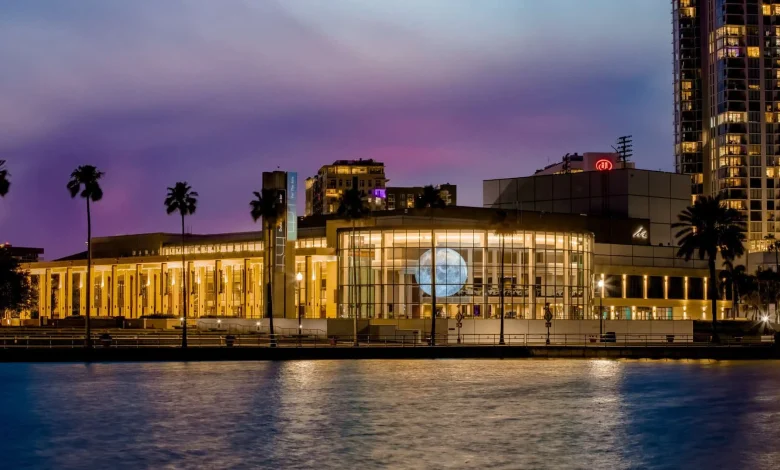 Viral comedian Hannah Berner brings big laughs to St. Pete’s Mahaffey Theater