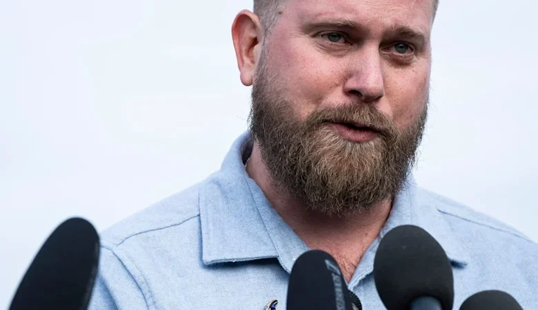 Virginia Giuffre’s brother breaks down as survivors demand Epstein files release