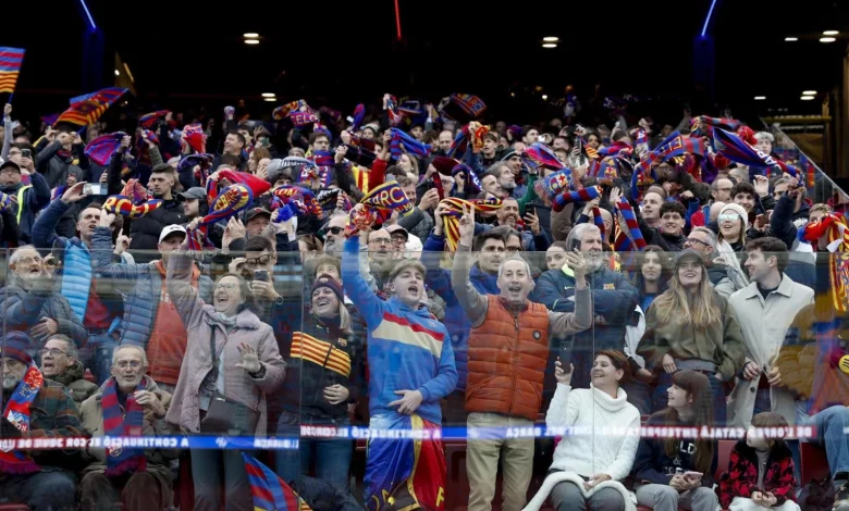 Vuelve la magia al Camp Nou con una gran fiesta y gritos de reivindicación: a favor de Messi y de la Grada d’Animació