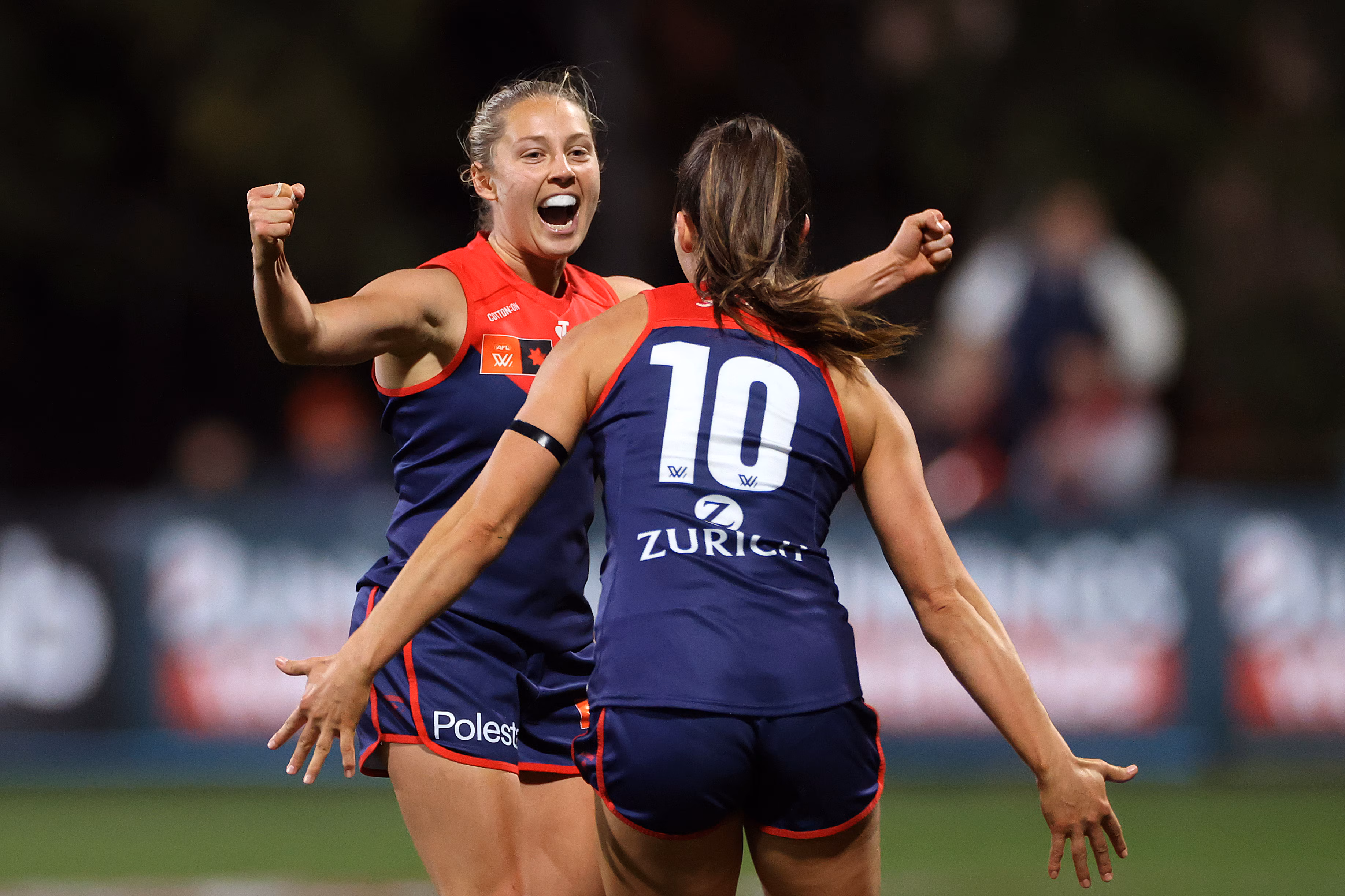 W Awards | Hanks finishes third in overall count