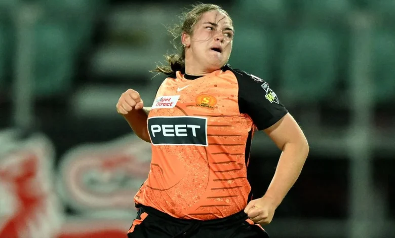 WBBL: WA young gun Chloe Ainsworth eyeing title push with Perth Scorchers