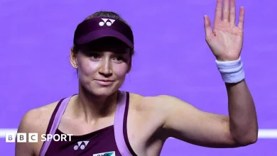 WTA Finals: Elena Rybakina stuns Iga Swiatek as Amanda Anisimova eliminates Madison Keys