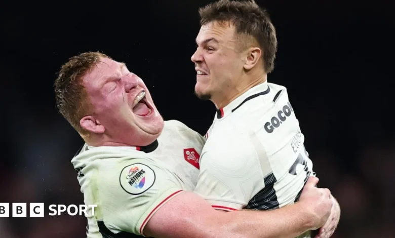 Wales 24-23 Japan: Jarrod Evans kicks late winning penalty against Eddie Jones' sidee