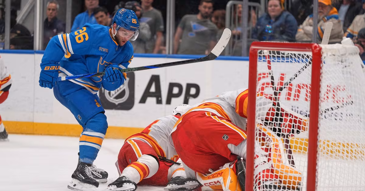 Walker, Binnington lead Blues to win over struggling Flames