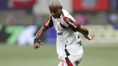 Wallace Yan é titular no ataque do Flamengo contra Sport; veja escalações