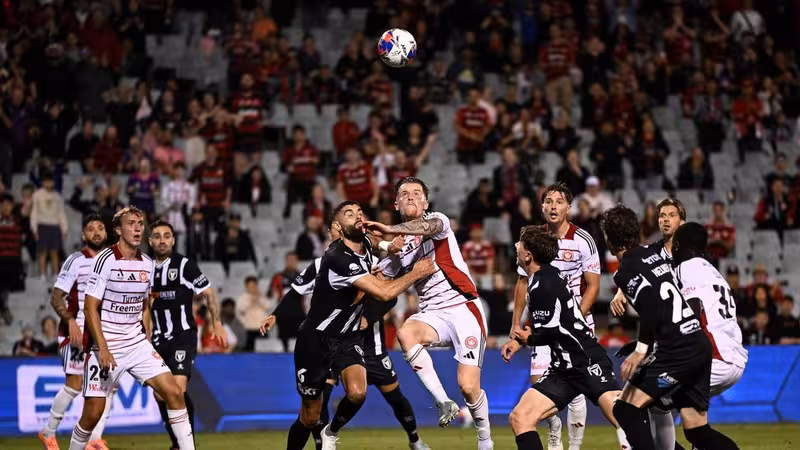 Wanderers fight back against Bulls for dramatic draw
