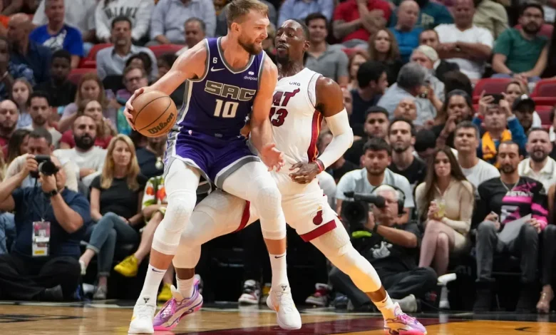 Warriors Expected to Consider Trade for $186 Million All-Star Center