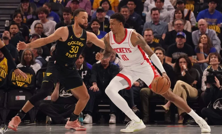 Warriors star Stephen Curry exits Rockets loss with right quad contusion, will get MRI