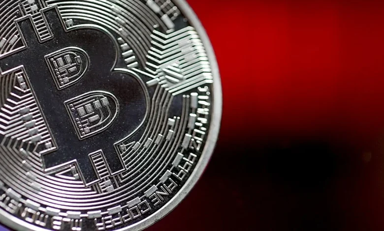 Watch Bitcoin Selloff Deepens, Falling to Seven Month Low