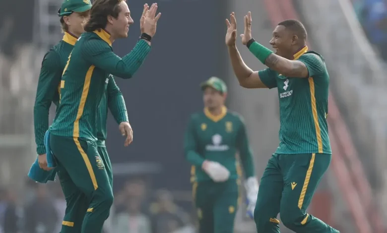 Watch: Dewald Brevis clutches stunner to dismiss Ruturaj Gaikwad, fans call out Mumbai Indians for IPL release