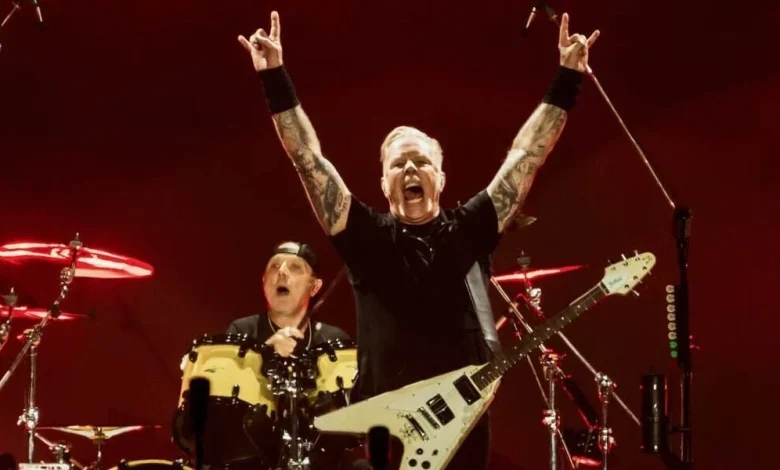 Watch New Zealand Stadium’s Transformation for ‘Unforgettable’ Metallica Show