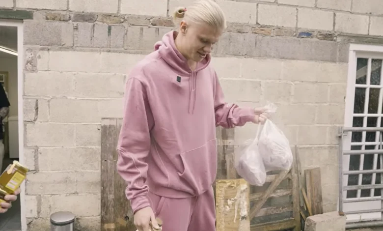 Watch: Soccer star Haaland stocks up on steak and milk at local farm