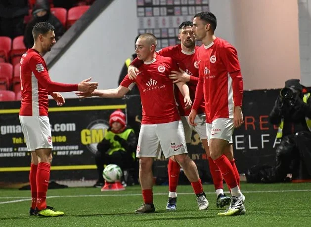 Weekend of thrills and spills means nobody’s laid claim to Premiership title role just yet