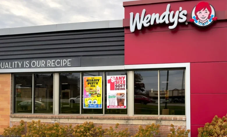 Wendy's to close hundreds of U.S. stores as low-income consumers cut back