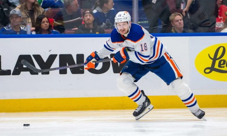 West Notes: Hyman, Nyquist, Reaves, Blackhawks