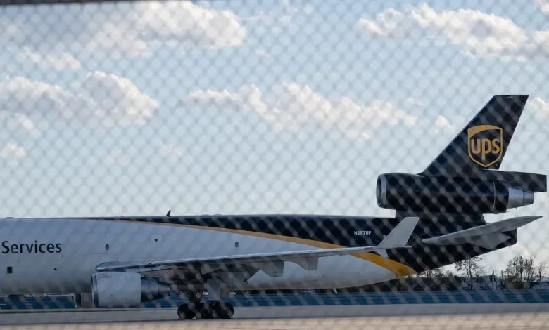 What Grounded UPS and FedEx Planes Mean for Holiday Shipping