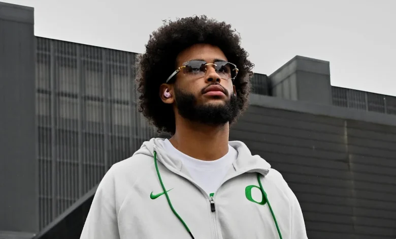 What Urban Meyer Said About Oregon Quarterback Dante Moore's Viral Pass