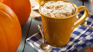 What are Dunkin' and Starbucks hours on Thanksgiving? Here's what to know.