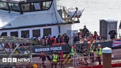 What are the government's options on asylum seeker accommodation?