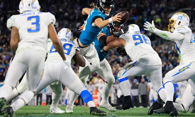 What channel is Jaguars vs Chargers NFL game today? Start time, schedule, where to watch, stream