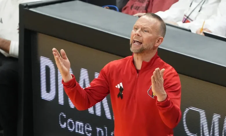 What channel is Louisville vs Cincinnati basketball on today?