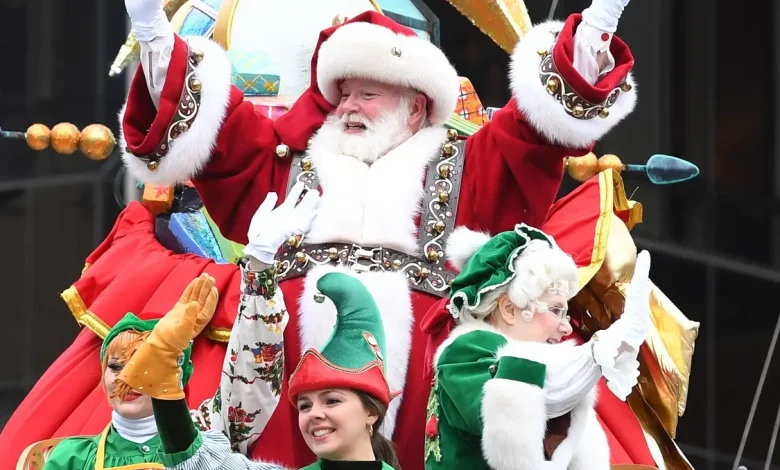 What time does Macy's Thanksgiving Day Parade start? Watch, balloons