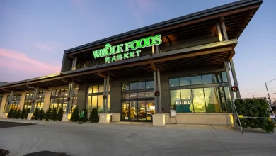 What's open and closed on Thanksgiving Day 2025? Everything to know