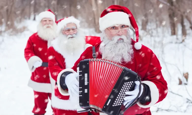 When does Christmas music start on SiriusXM? What stations are Christmas songs on?