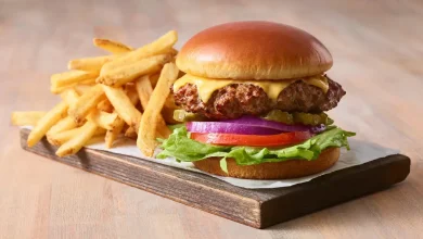 Where can you get Veterans Day 2025 free meals and discounts in Oregon? See the list