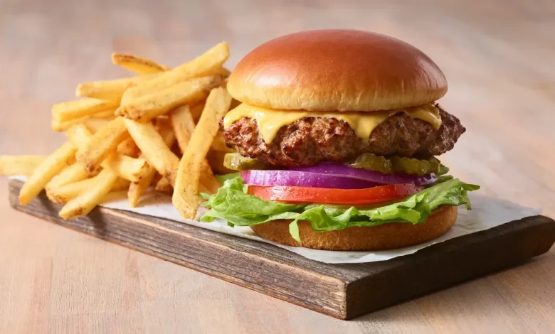 Where can you get Veterans Day 2025 free meals and discounts in Oregon? See the list