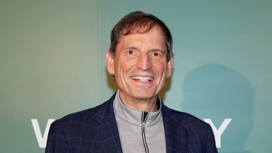 While he awaits liver transplant, Bernie Kosar is dealing with internal bleeding