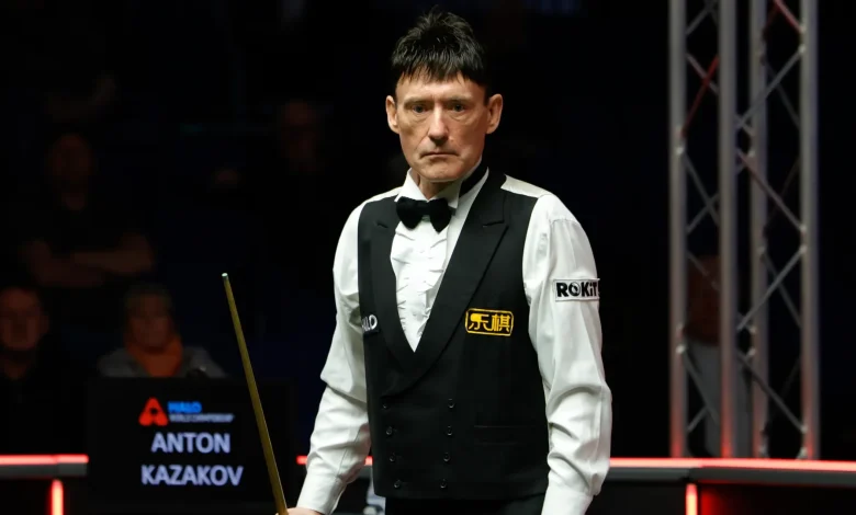 White, 63, vows to fight voice in head as he faces kid, 14, in UK Champ qualis