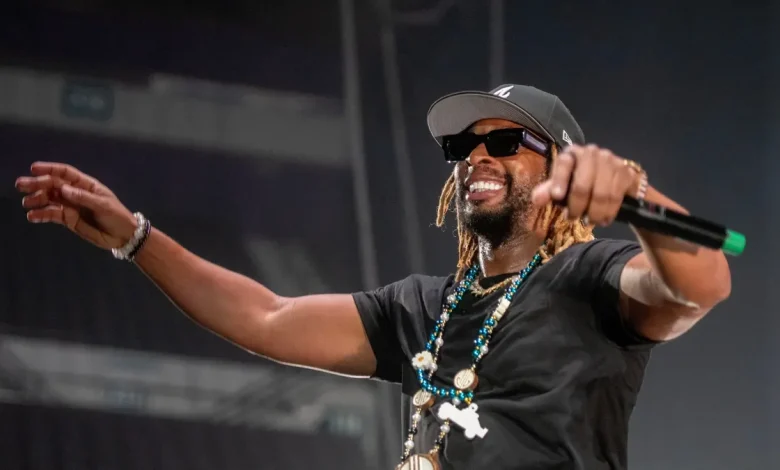 Who is performing halftime show for Bengals - Ravens on Thanksgiving?