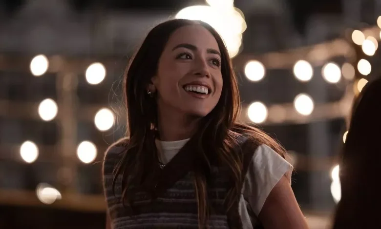 Who plays Lucy in Disney's A Very Jonas Christmas Movie?