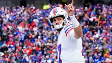 Who's playing Thursday Night Football tonight? Where to stream TNF, how to watch live time