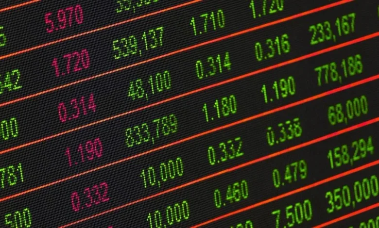 Why Bitcoin (BTC), XRP (XRP), Ether (ETH) Tank While Gold, Silver Shine Bright?